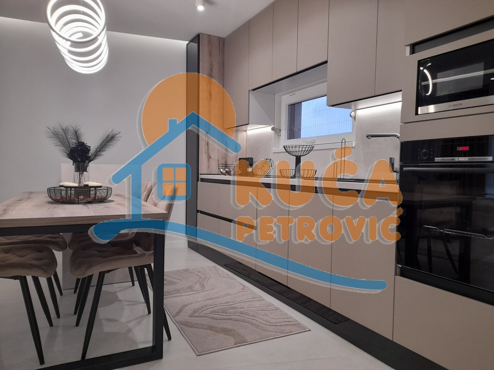 Dvosoban stan, 56 m2, Dom zdravlja, Pantelejska ID: i-013053 14