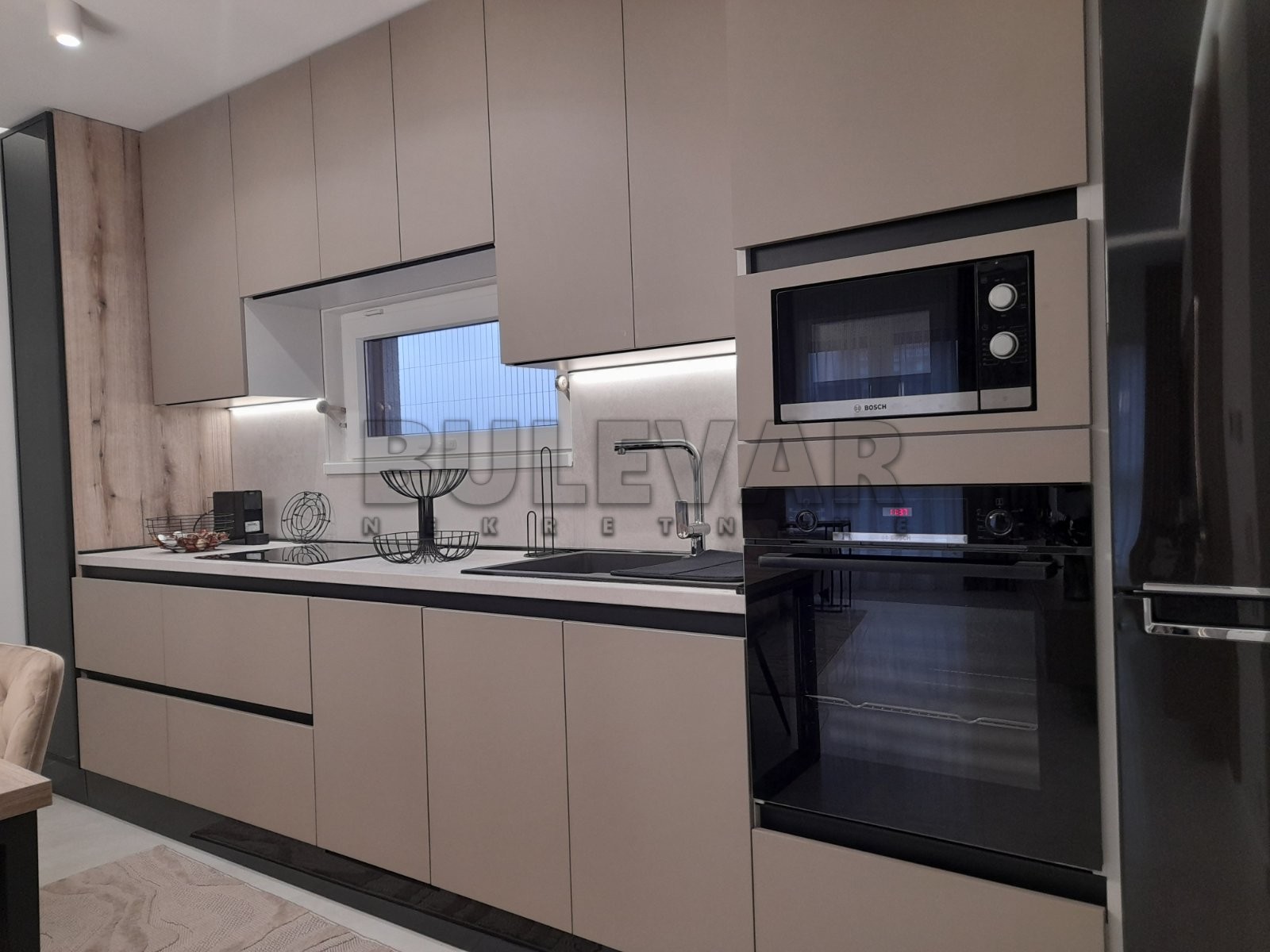 Dvosoban stan, 56 m2, Dom zdravlja, Pantelejska ID: i-013053 15