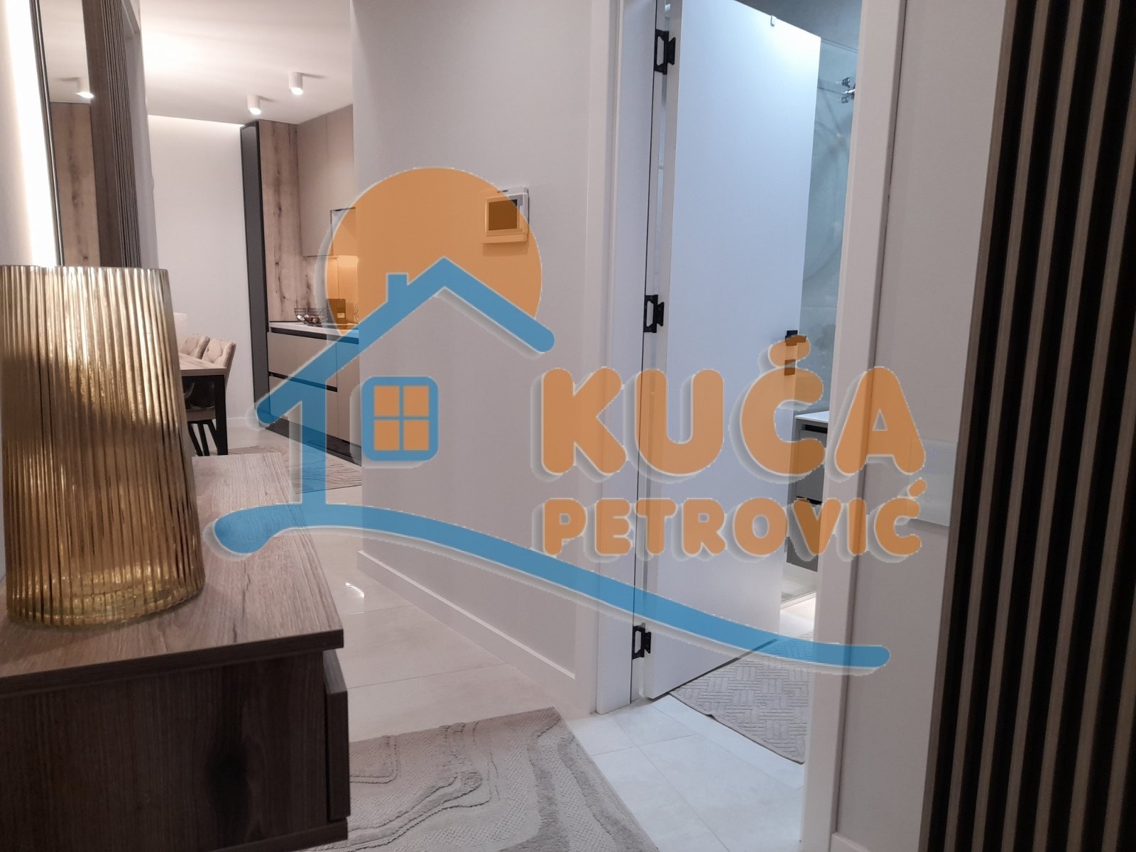 Dvosoban stan, 56 m2, Dom zdravlja, Pantelejska ID: i-013053 21