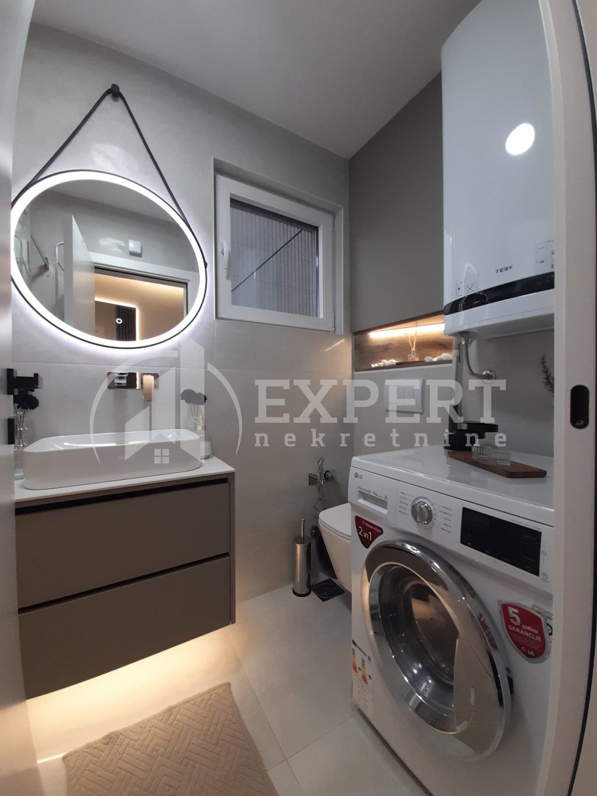 Dvosoban stan, 56 m2, Dom zdravlja, Pantelejska ID: i-013053 34