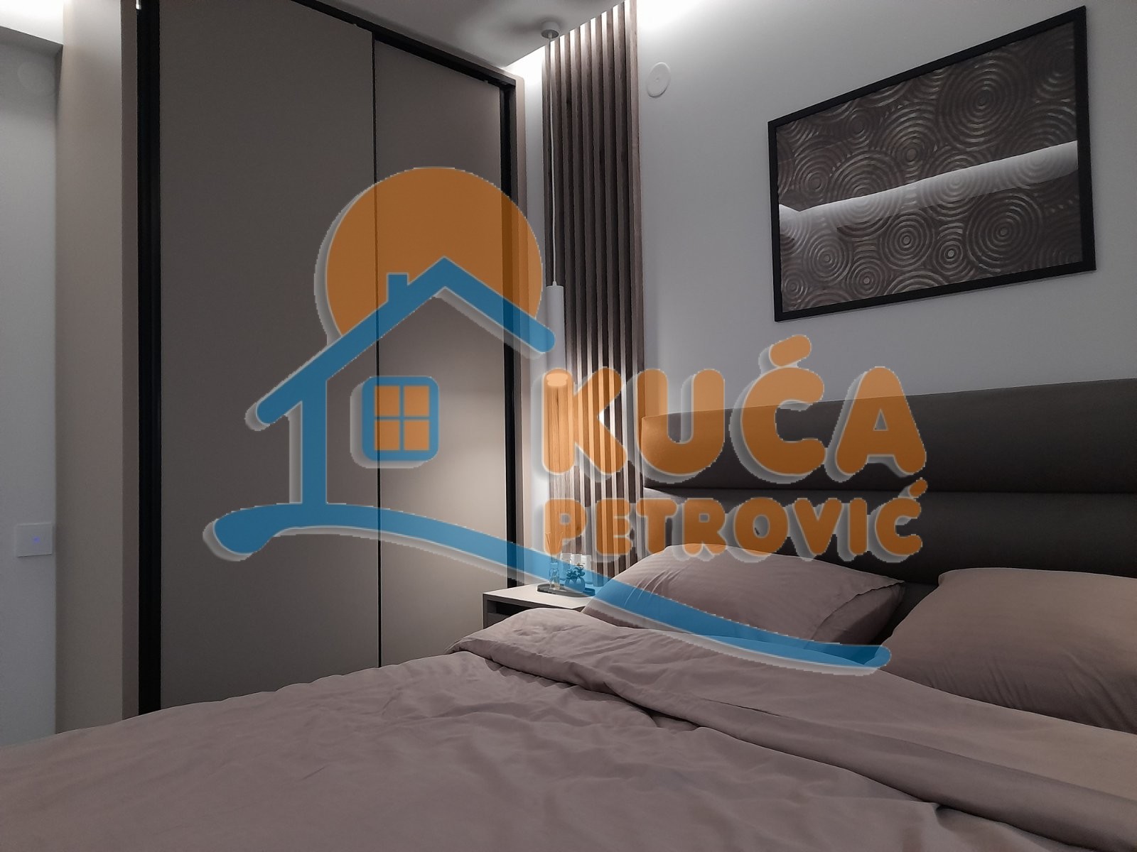 Dvosoban stan, 56 m2, Dom zdravlja, Pantelejska ID: i-013053 25