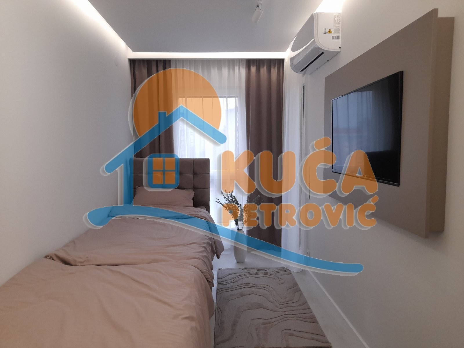 Dvosoban stan, 56 m2, Dom zdravlja, Pantelejska ID: i-013053 28