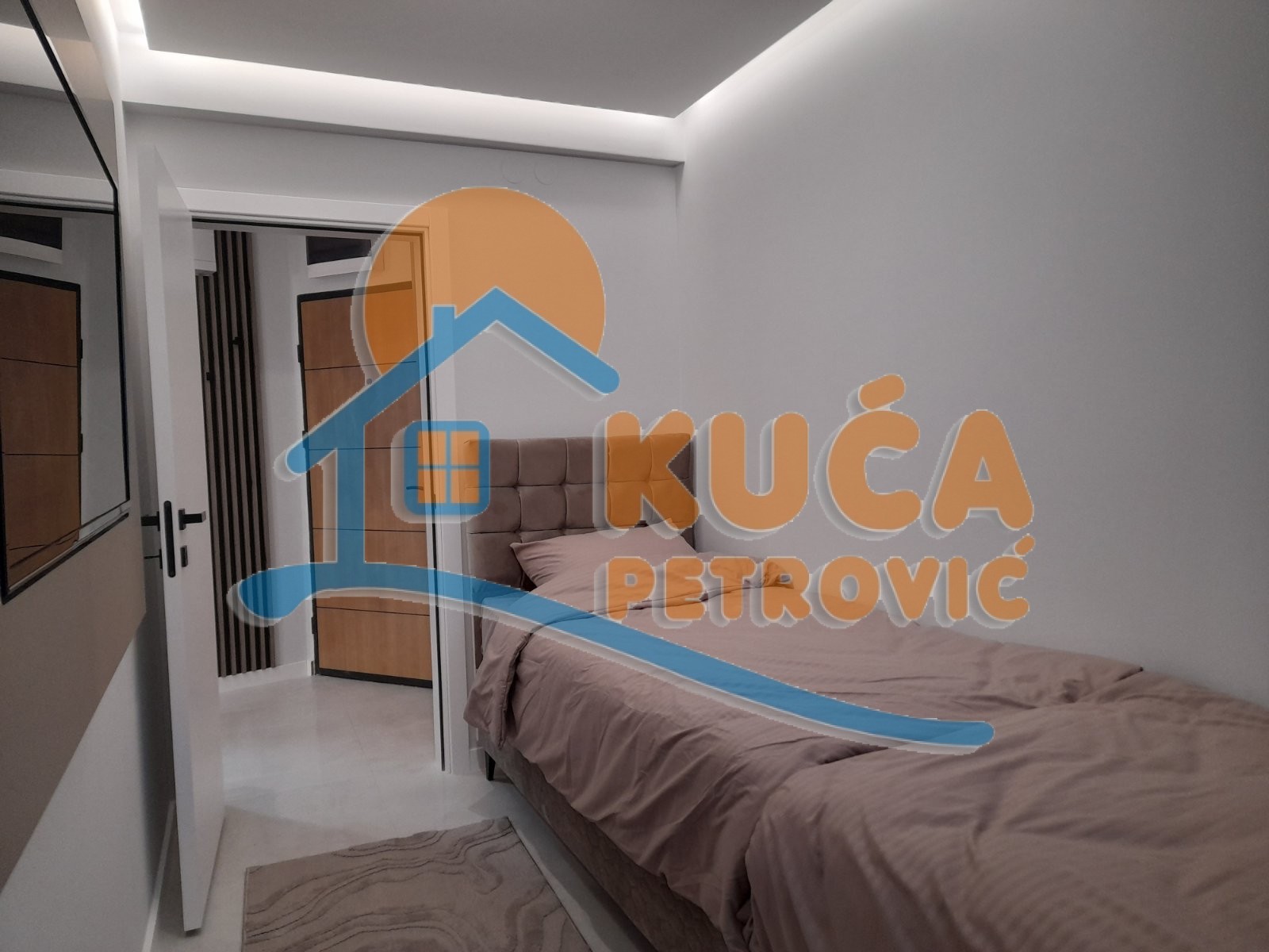 Dvosoban stan, 56 m2, Dom zdravlja, Pantelejska ID: i-013053 30