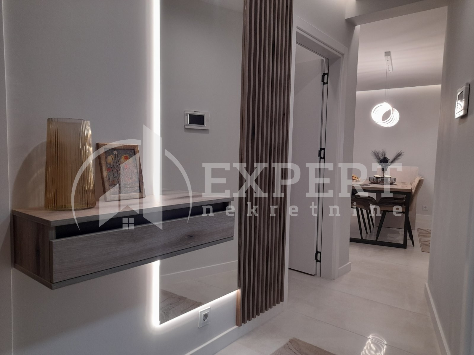 Dvosoban stan, 56 m2, Dom zdravlja, Pantelejska ID: i-013053 16