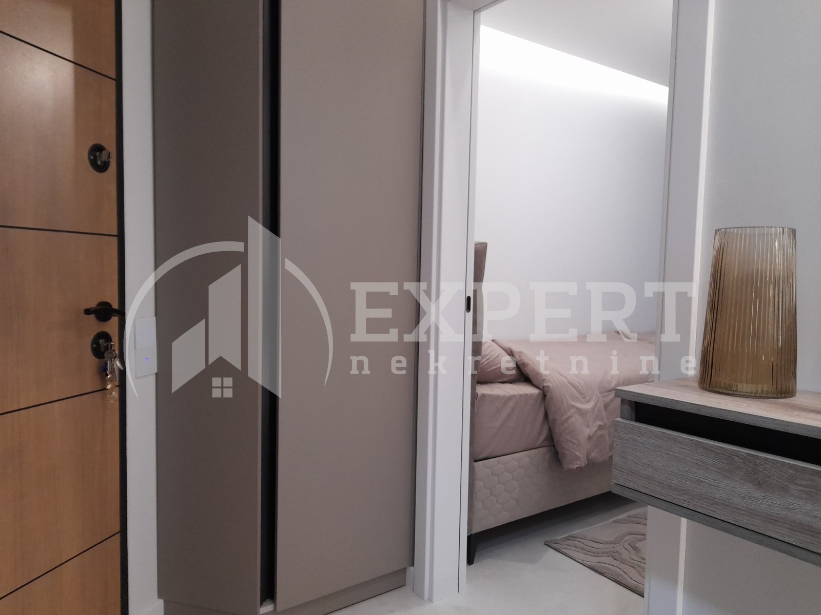 Dvosoban stan, 56 m2, Dom zdravlja, Pantelejska ID: i-013053 19