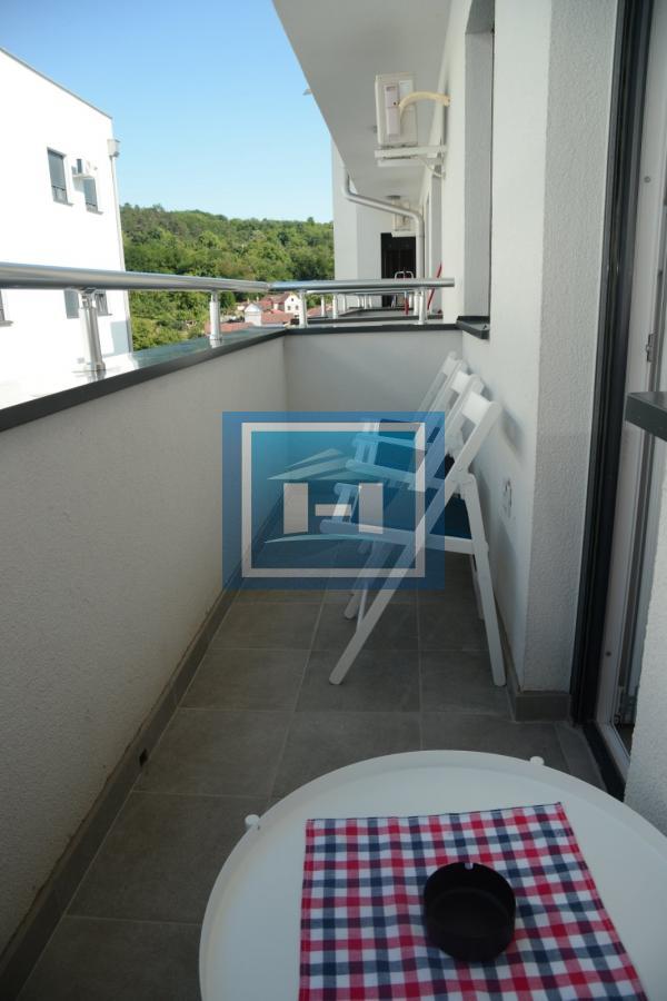 Jednosoban stan kod Akva parka 51