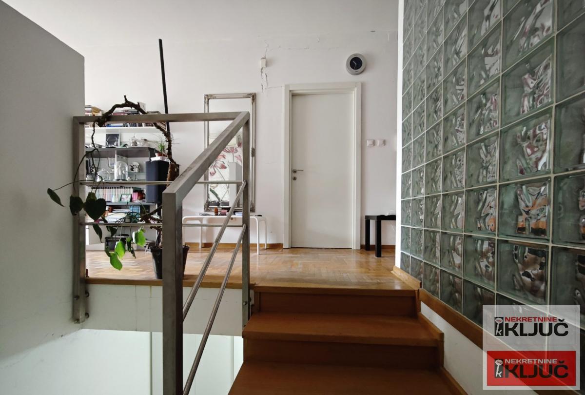 KOD NIS-A, 105m2, Troiposoban-Penthouse 21