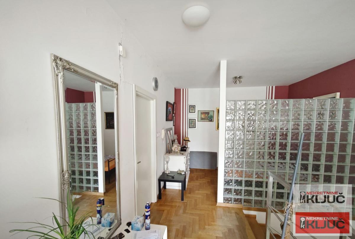 KOD NIS-A, 105m2, Troiposoban-Penthouse 22