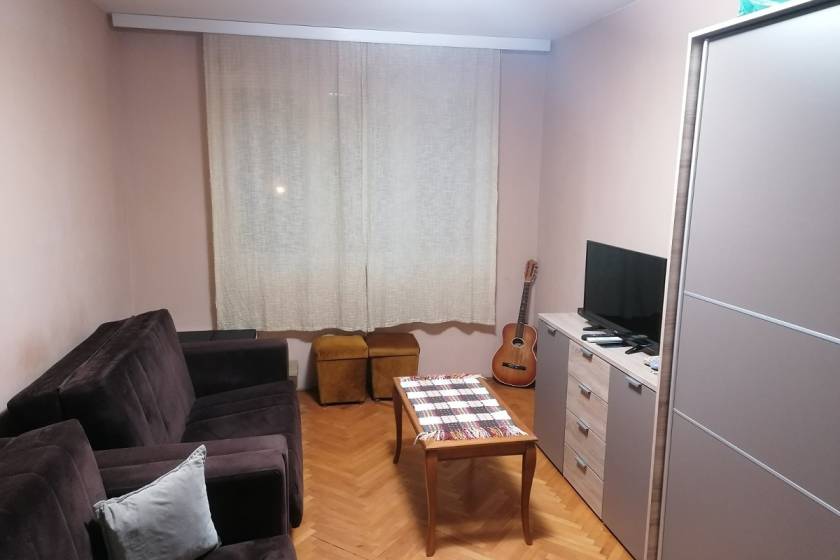 Prodajemo dvosoban  49m2  Karaburma  Mirijevski bulevar 4