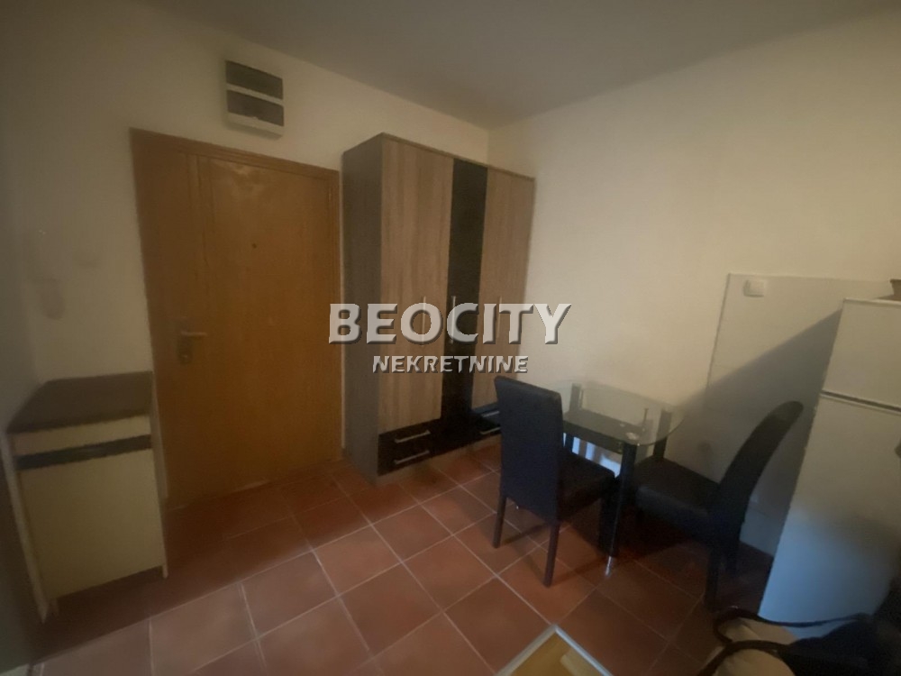 Dvosoban stan, 30 m2, Bulevar Evrope, Bulevar Evrope ID: 115220 3