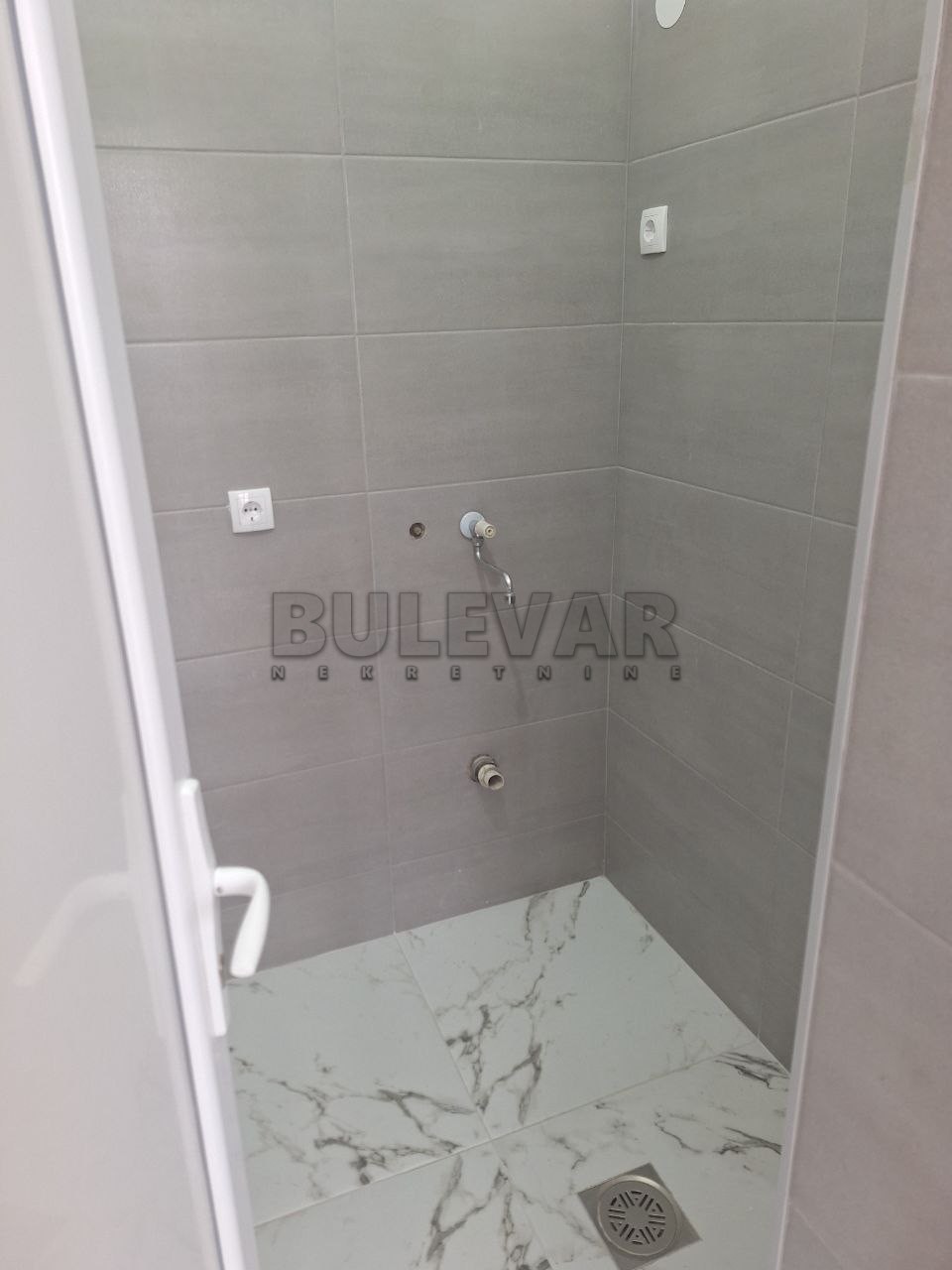 Lokal, 52 m2, Centar, Vojislava Kalanovića ID: p-013068 9