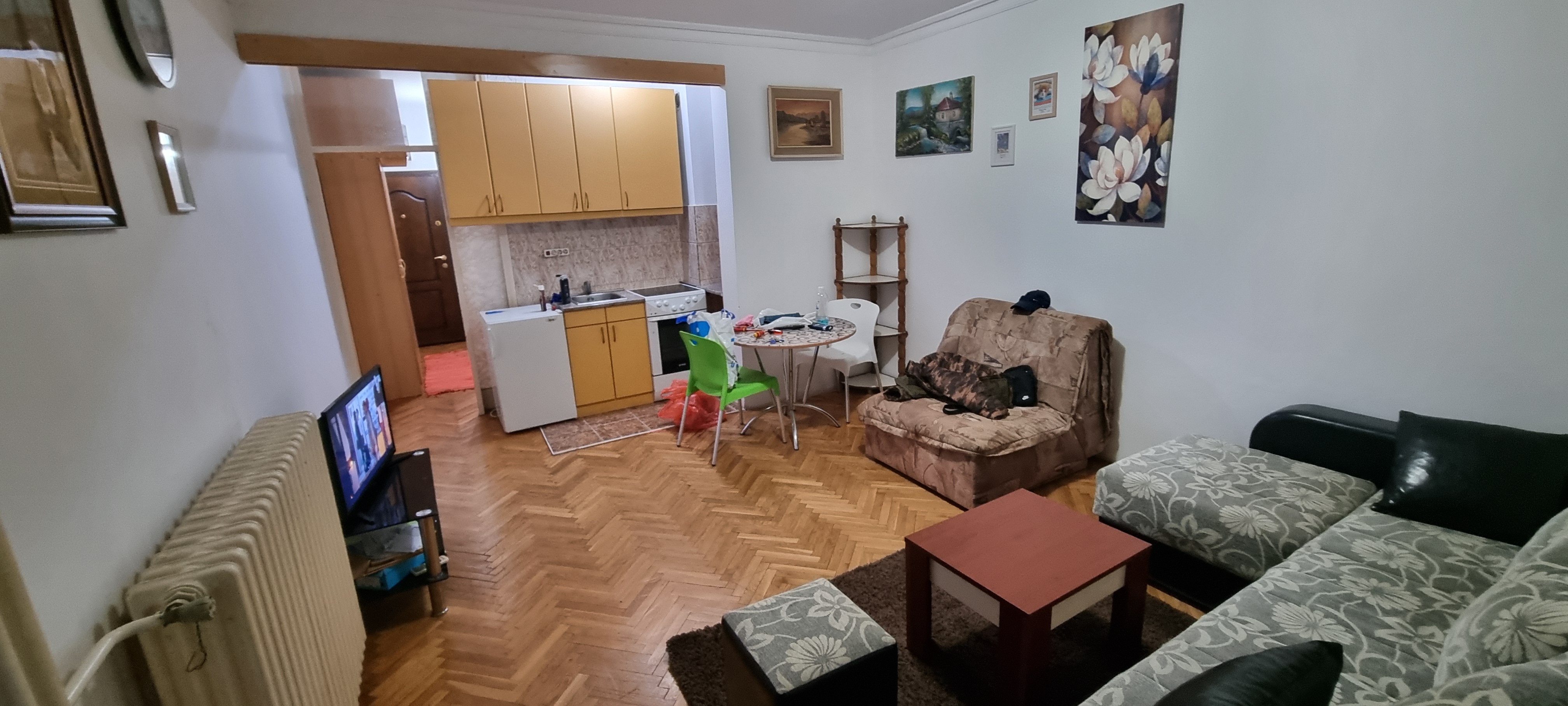 Izdajem namesten stan 1