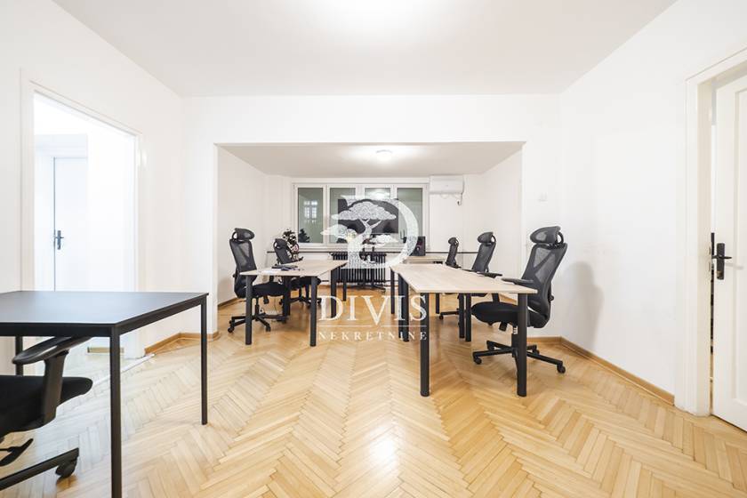 Prodajemo 5 0 stan  116m2  Atelje 212  Svetogorska 2