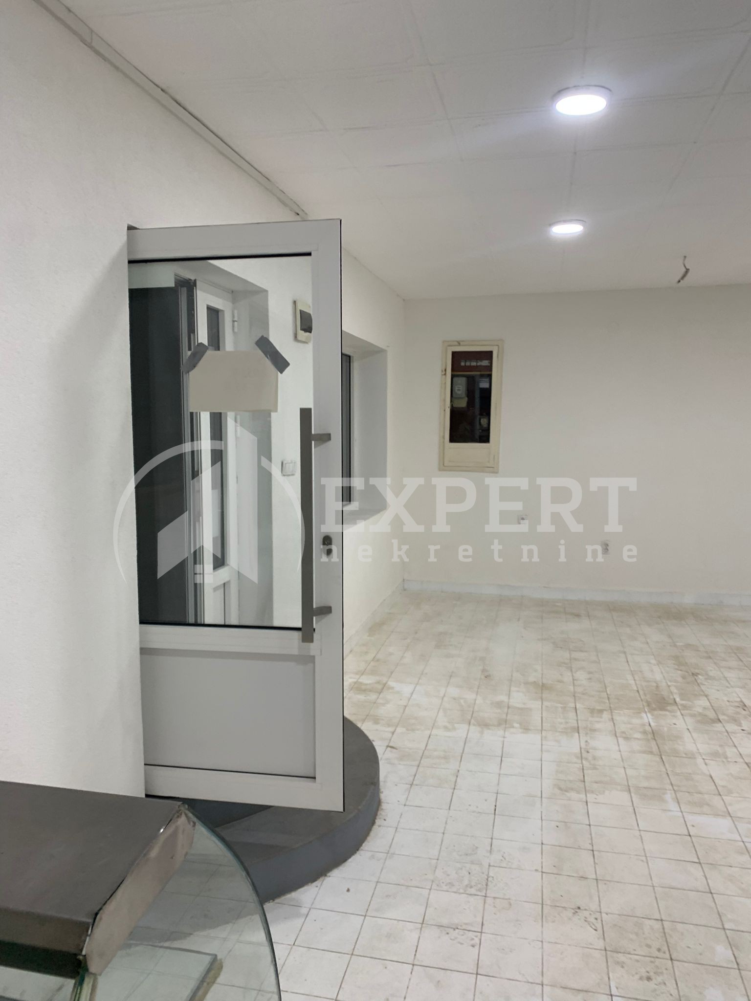 četvorosobna kuća, 390 m2, Popovac, Popovac ID: p-013055 9