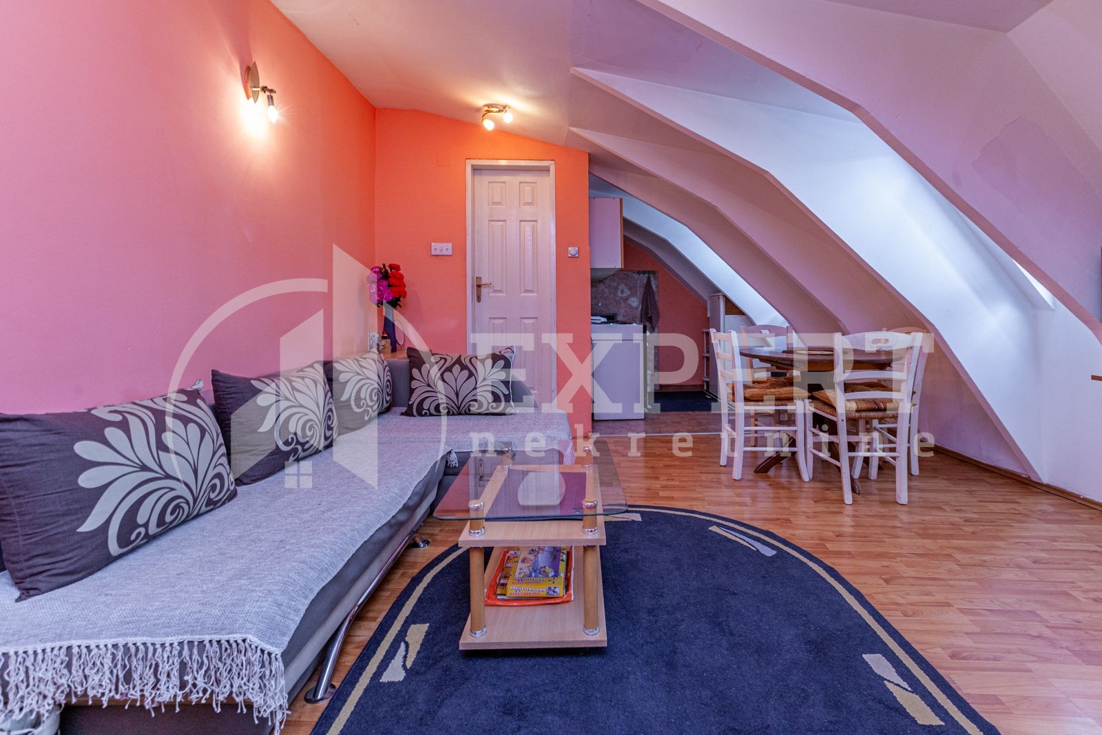 Jednosoban stan, 33 m2, Centar, Trg kralja Aleksandra Ujedinitelja ID: i-05911 2