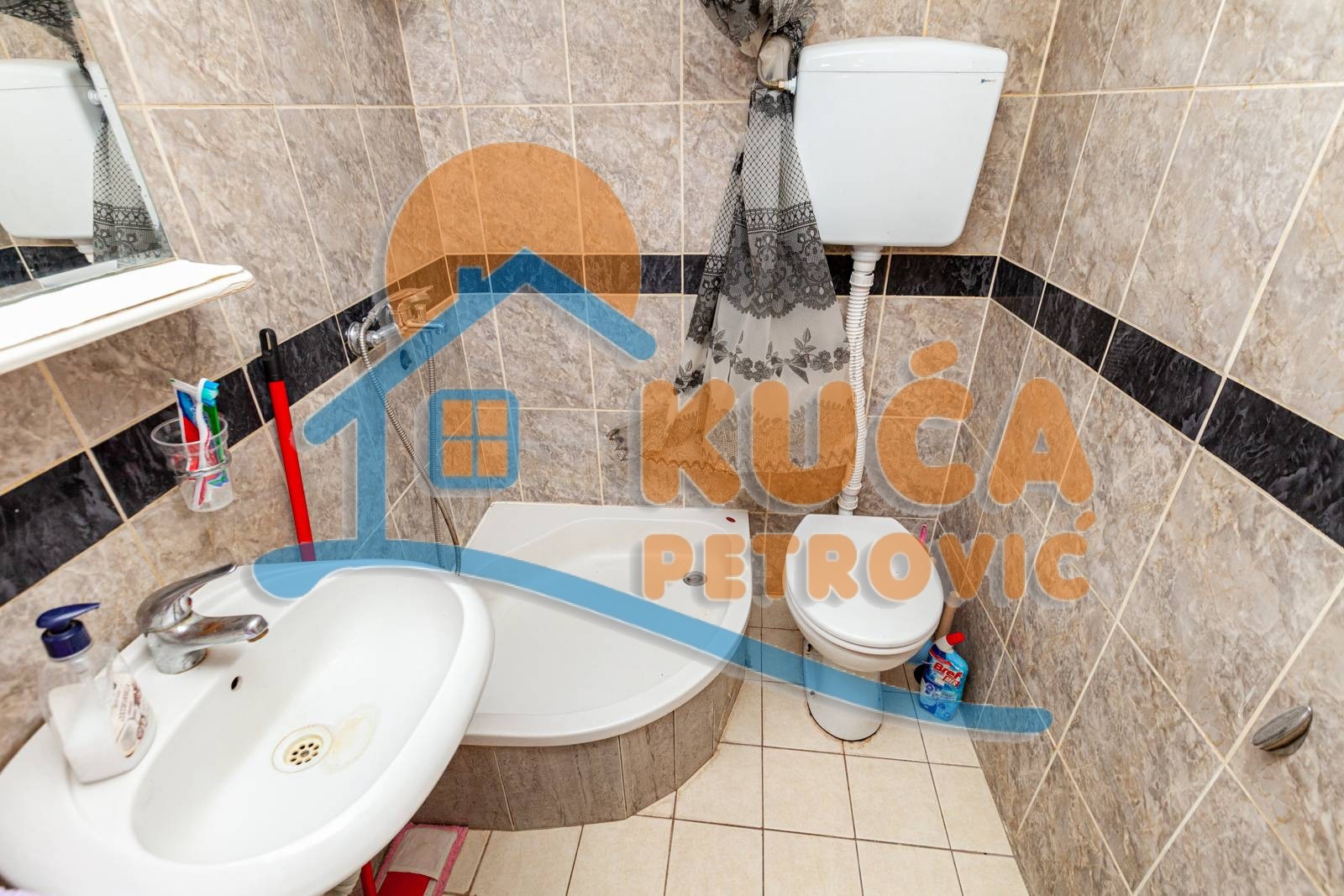 Jednosoban stan, 33 m2, Centar, Trg kralja Aleksandra Ujedinitelja ID: i-05911 10