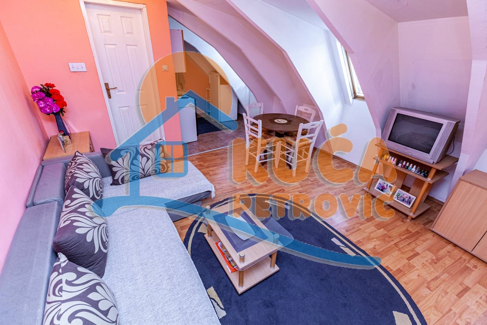 Jednosoban stan, 33 m2, Centar, Trg kralja Aleksandra Ujedinitelja ID: i-05911 3