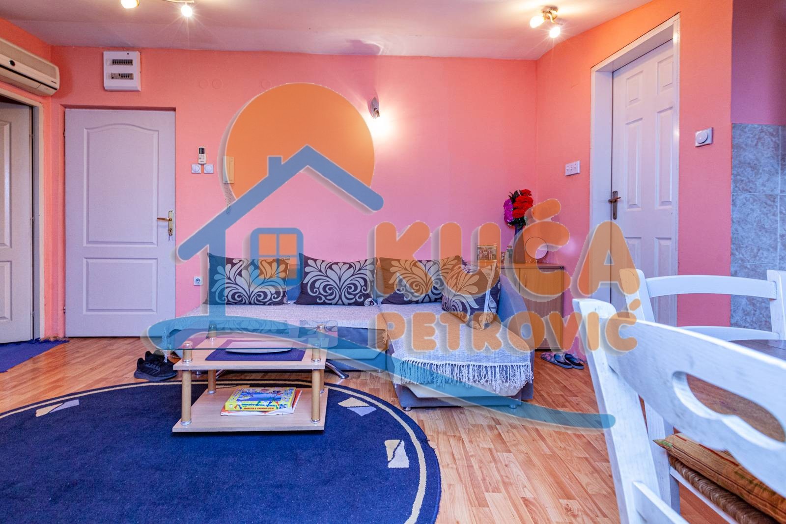 Jednosoban stan, 33 m2, Centar, Trg kralja Aleksandra Ujedinitelja ID: i-05911 4