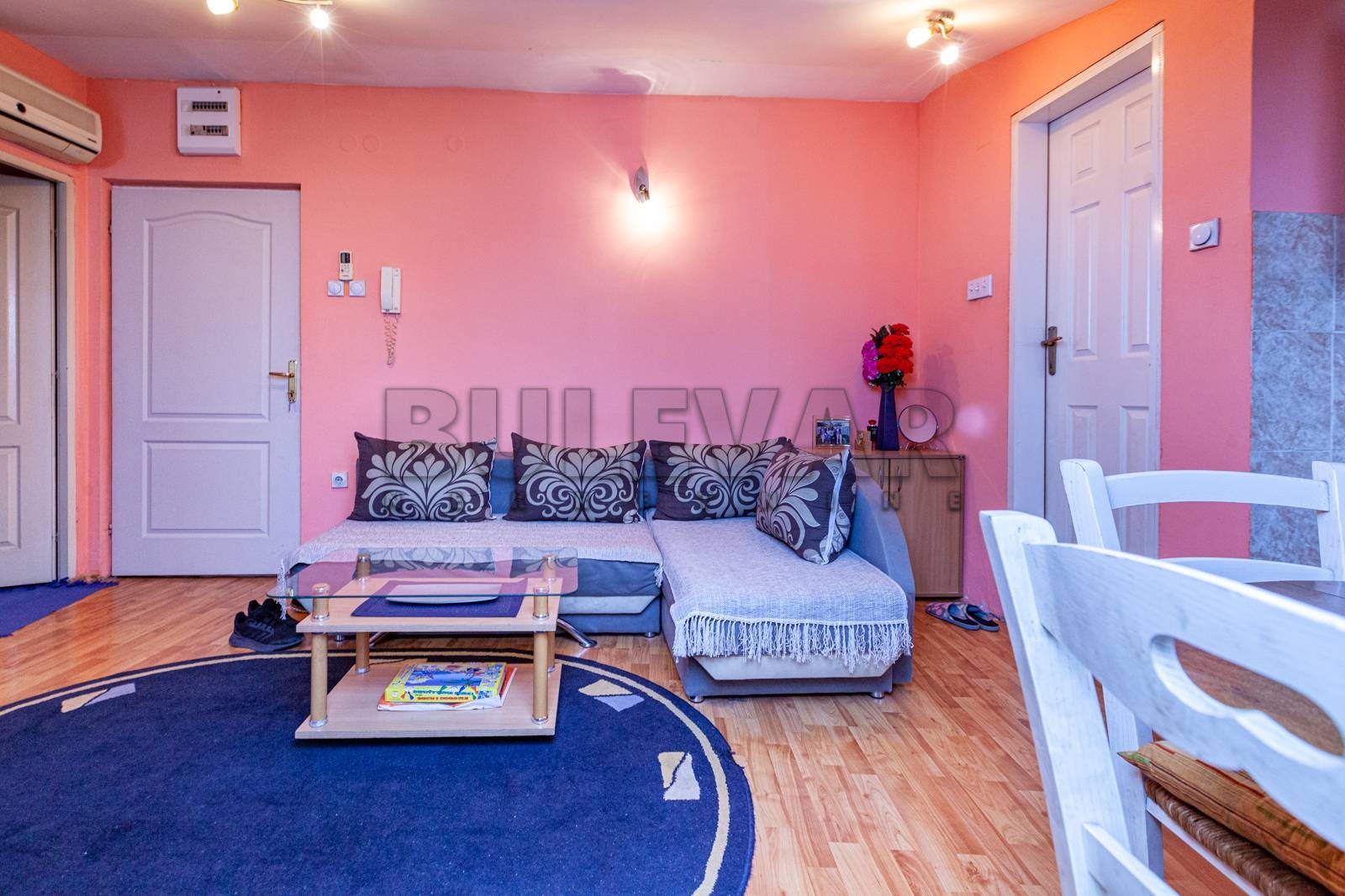 Jednosoban stan, 33 m2, Centar, Trg kralja Aleksandra Ujedinitelja ID: i-05911 4