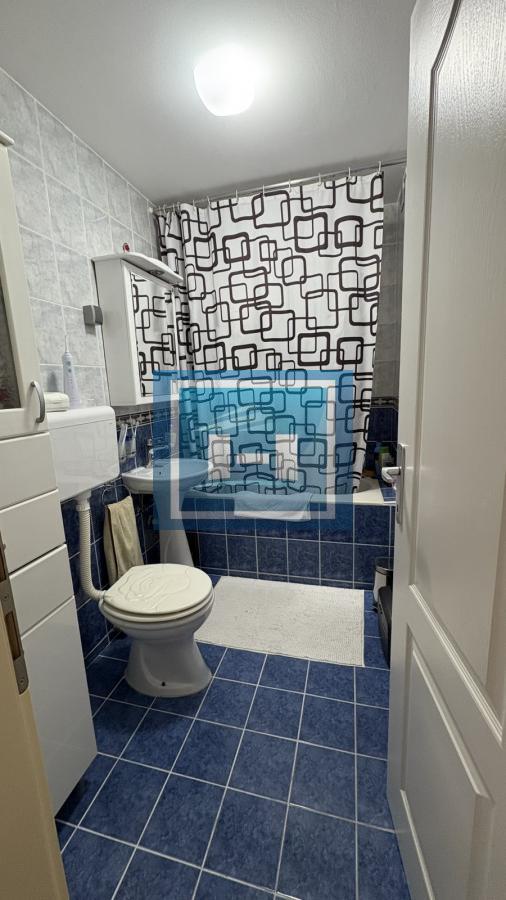 Kompletno namešten porodični stan 7