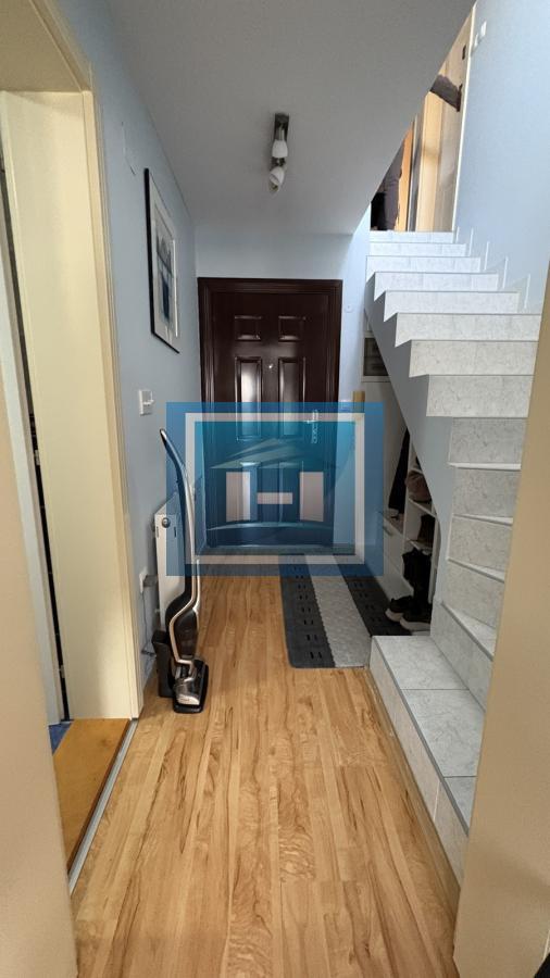 Kompletno namešten porodični stan 8