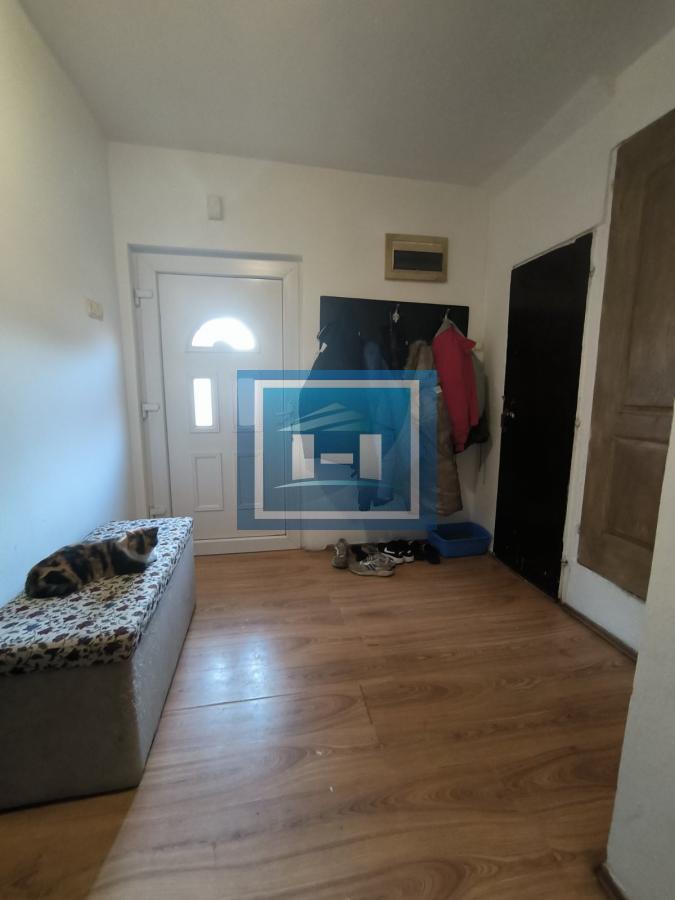 Prostrana porodična kuća u širem centru Ćuprije 15