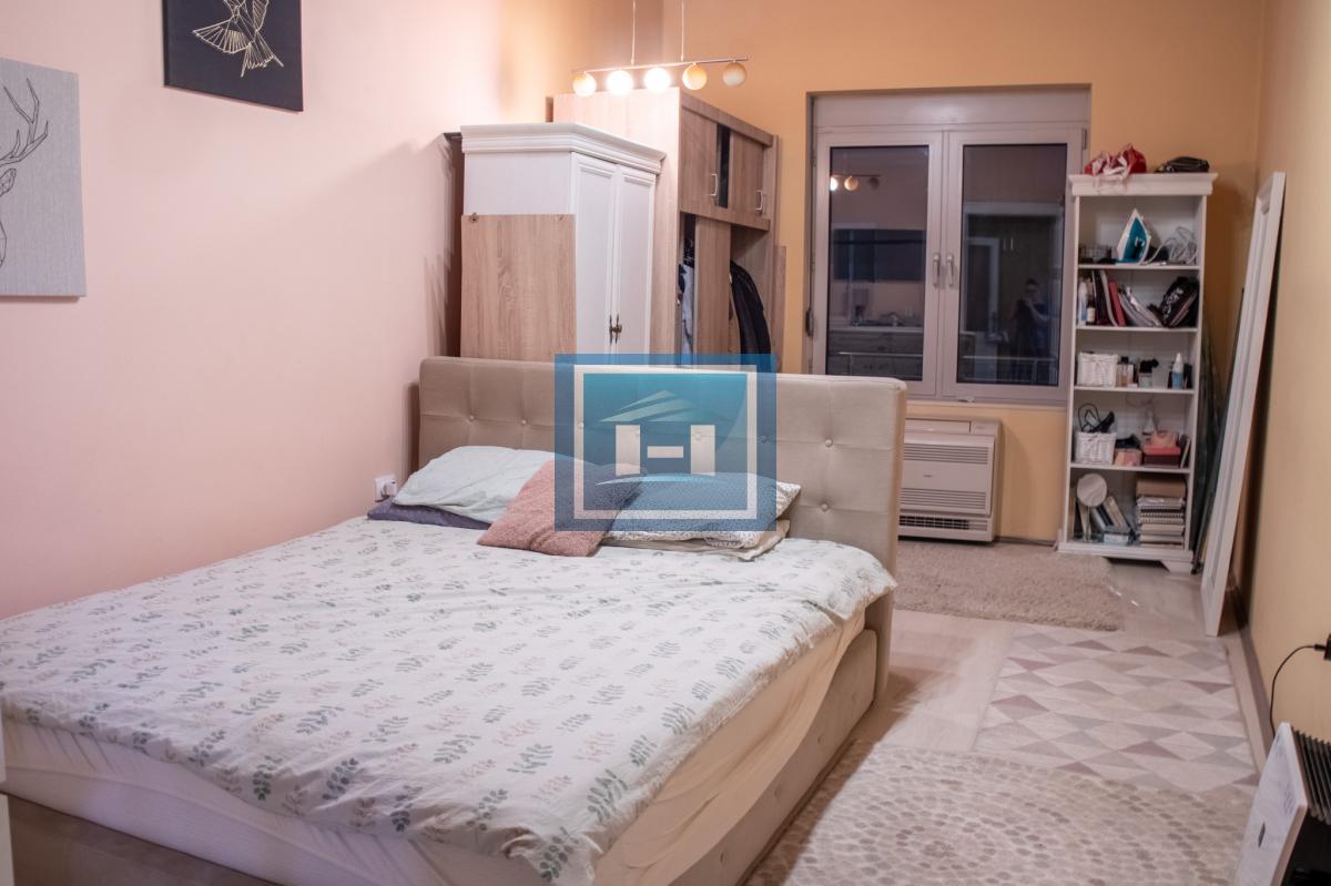 stambeno poslovni objekat u glavnoj ulici u Jagodini 10