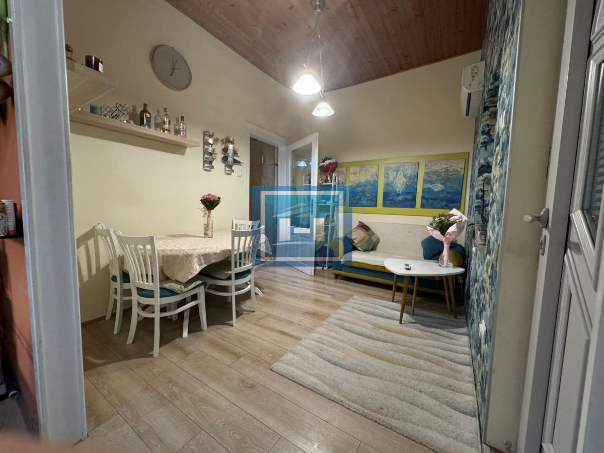 stambeno poslovni objekat u glavnoj ulici u Jagodini 5