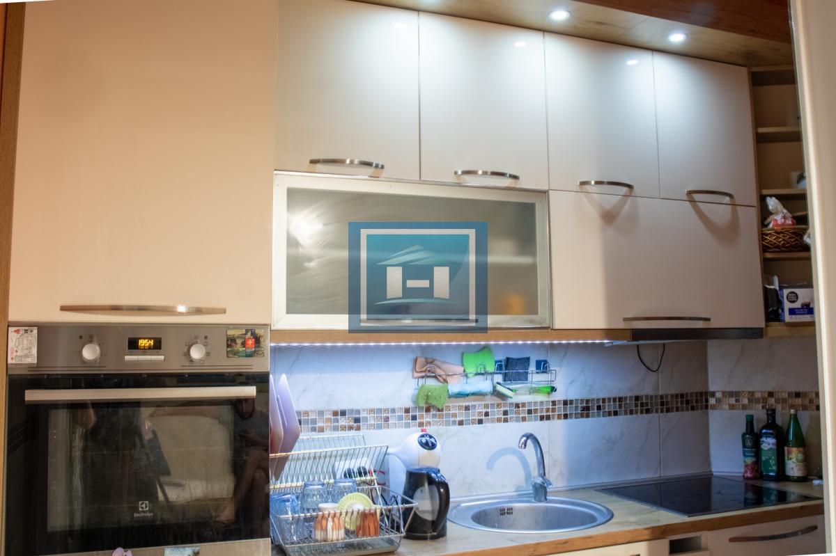 stambeno poslovni objekat u glavnoj ulici u Jagodini 9