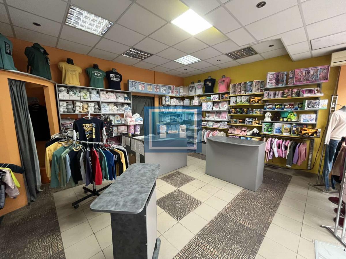 stambeno poslovni objekat u glavnoj ulici u Jagodini 1