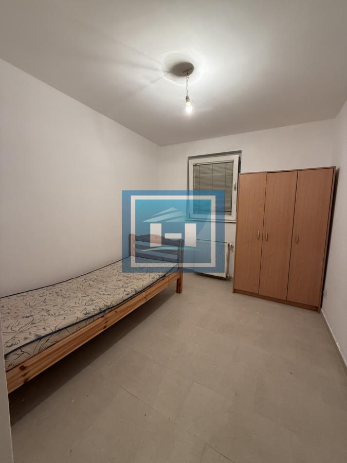 Izdaje se stan u prizemlju u Jagodini 3