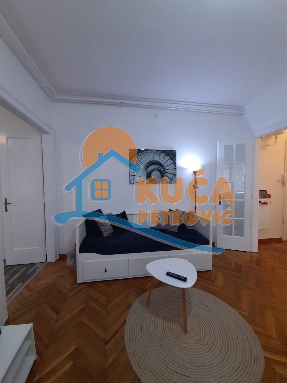 Jednosoban stan, 50 m2, Centar, Strahinjića Bana ID: i-013079 2