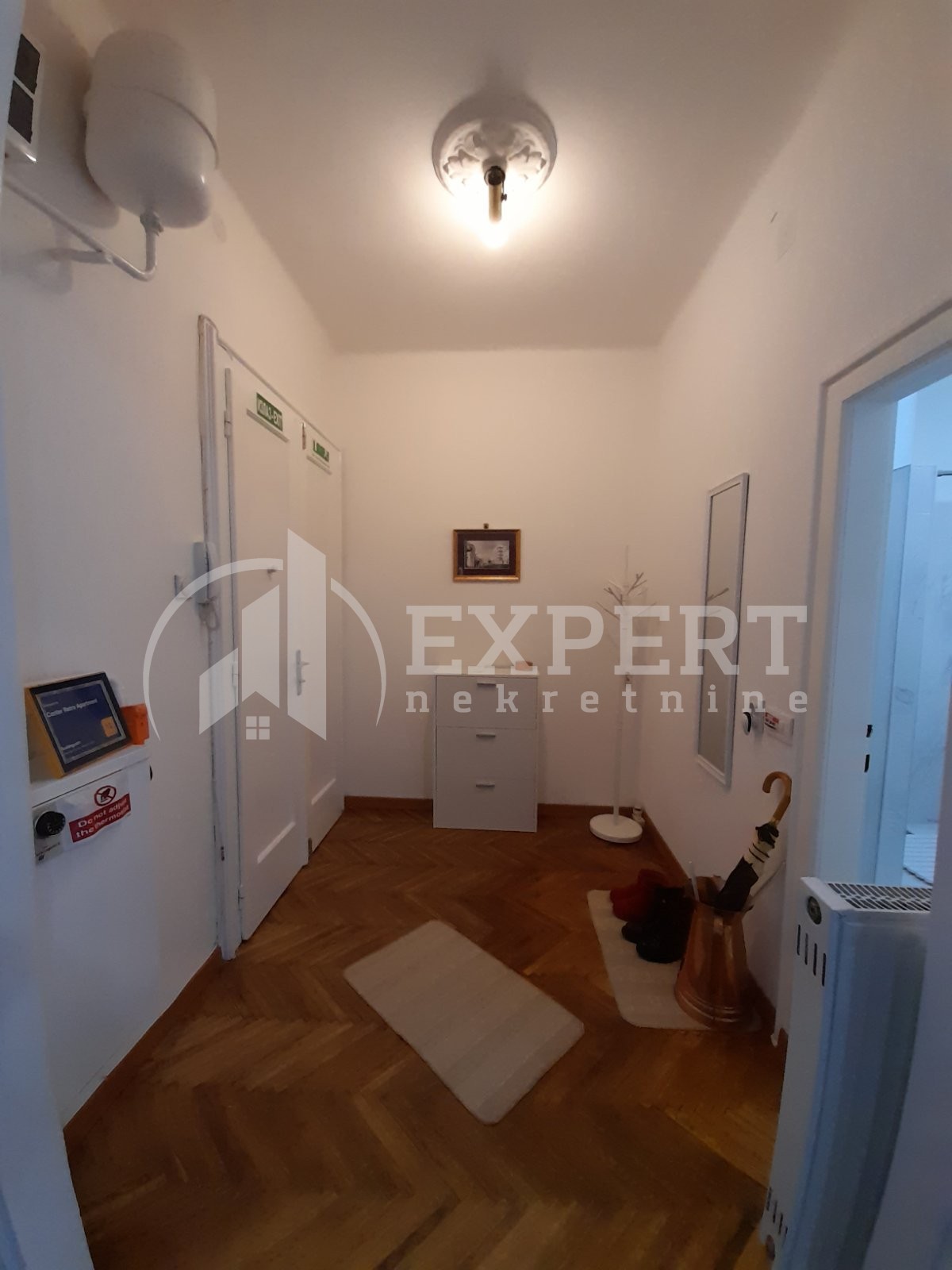 Jednosoban stan, 50 m2, Centar, Strahinjića Bana ID: i-013079 12