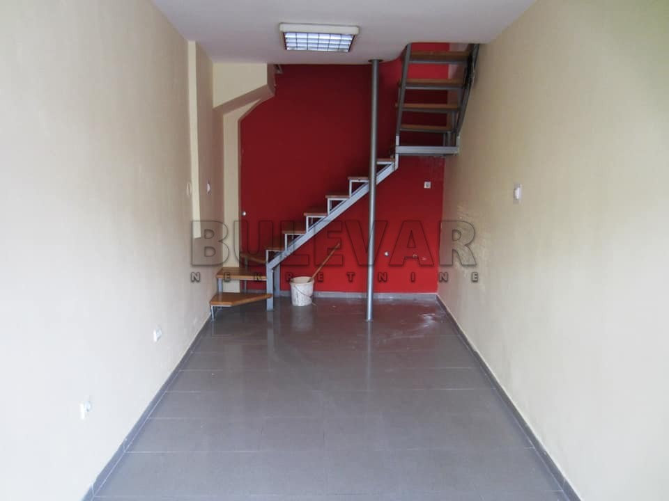 Lokal, 42 m2, Obilićev Venac, Jug Bogdanova ID: p-013095 1