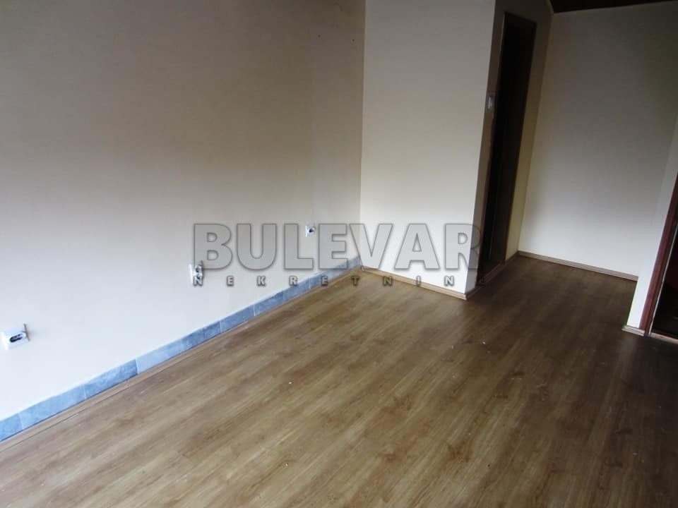 Lokal, 42 m2, Obilićev Venac, Jug Bogdanova ID: p-013095 2