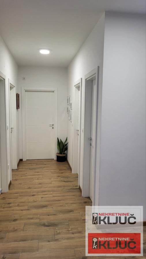 KOD LIPOV GAJA, 119m2, Petosoban, Parking, Novogradnja 24