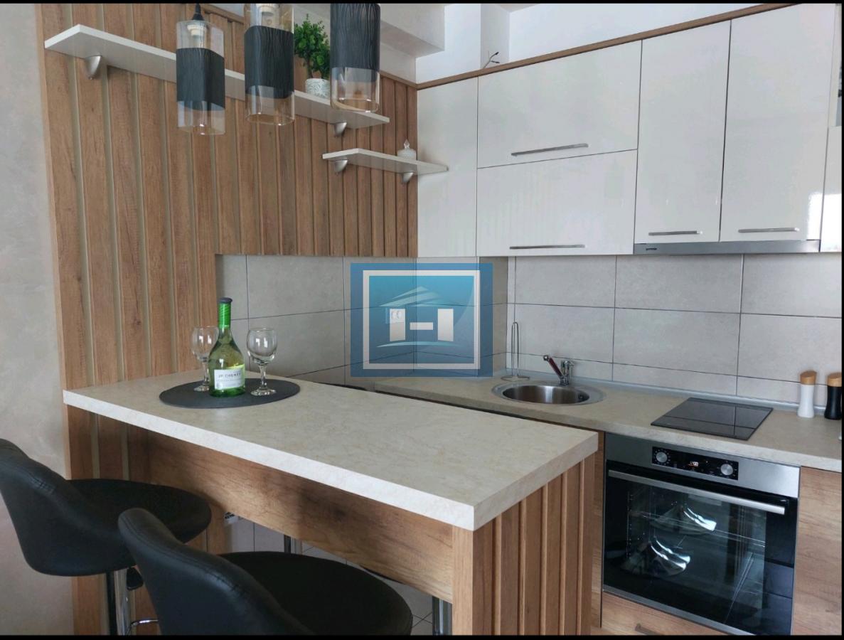 Nov, namešten stan na korak od Aqua parka 2