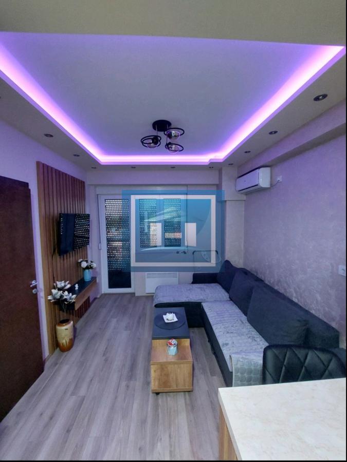 Nov, namešten stan na korak od Aqua parka 3