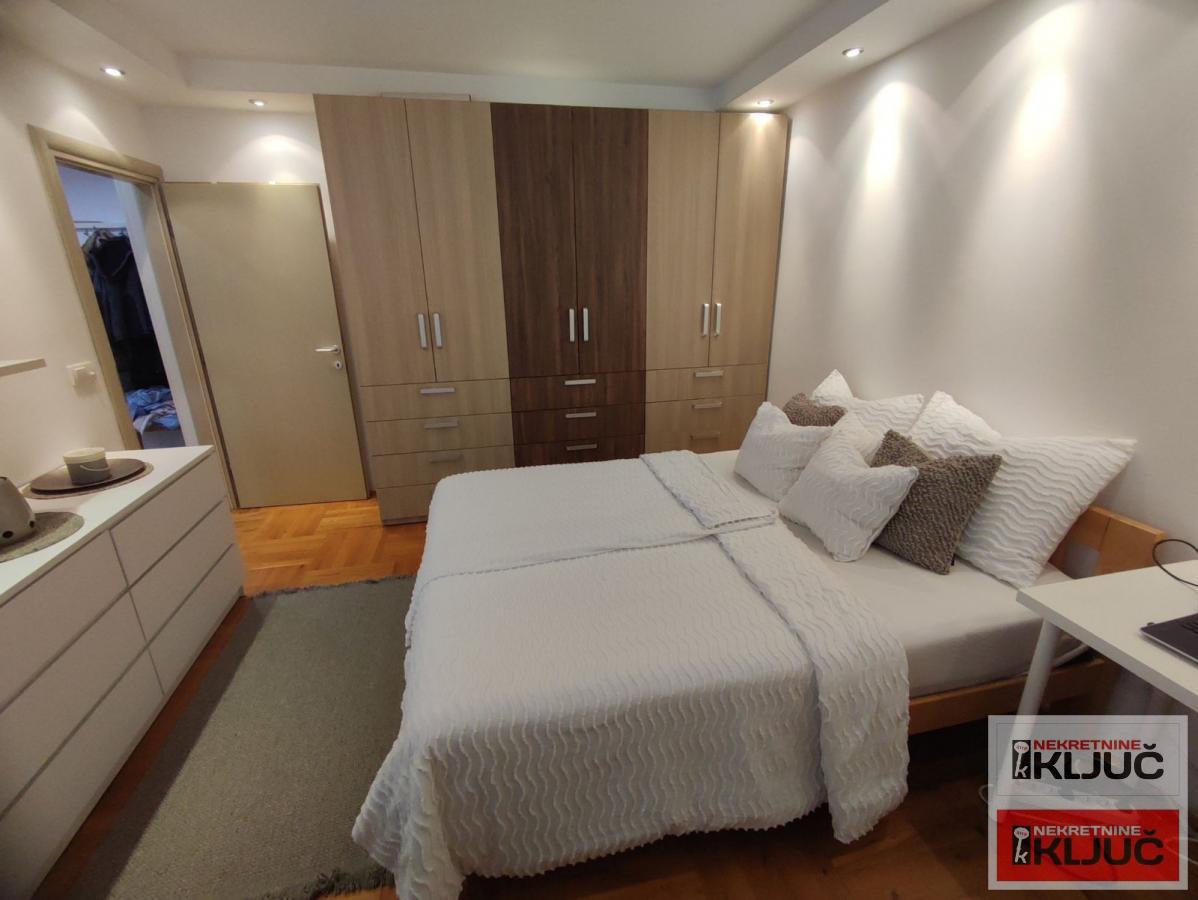 GRBAVICA, 75m2 korisno 85m2, Četvorosoban, Renoviran, Namešten 12