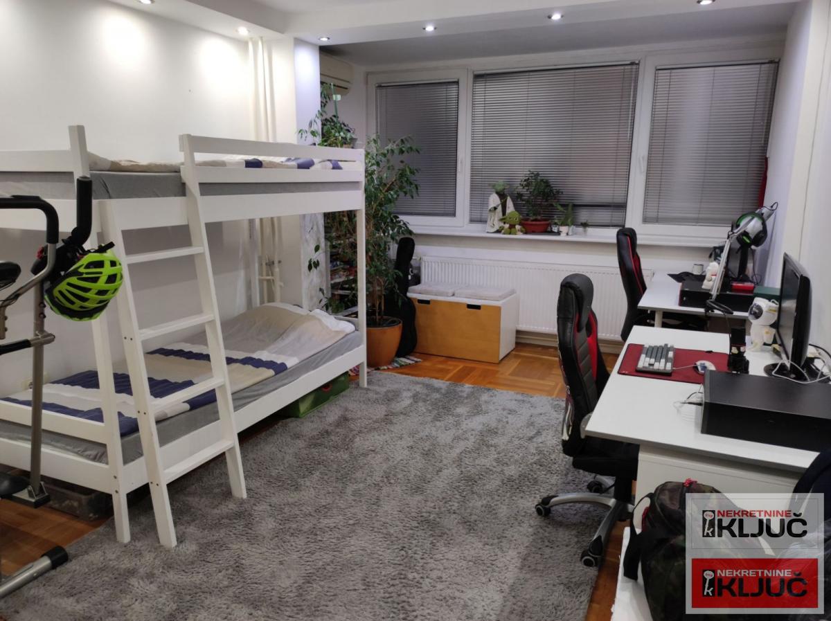 GRBAVICA, 75m2 korisno 85m2, Četvorosoban, Renoviran, Namešten 8