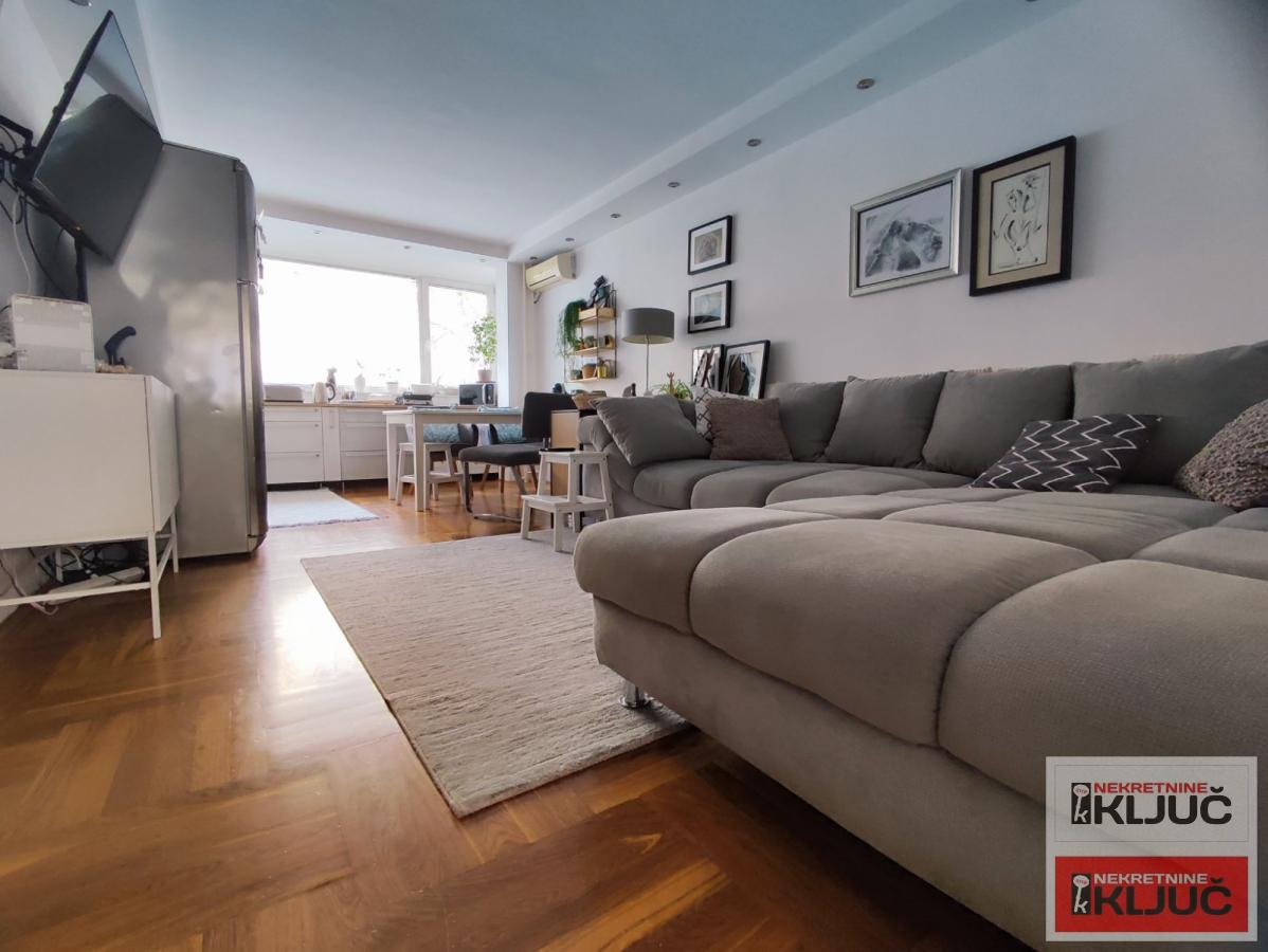 GRBAVICA, 75m2 korisno 85m2, Četvorosoban, Renoviran, Namešten 1