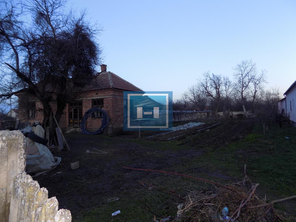 Stariji objekat u Donjem Katunu 9