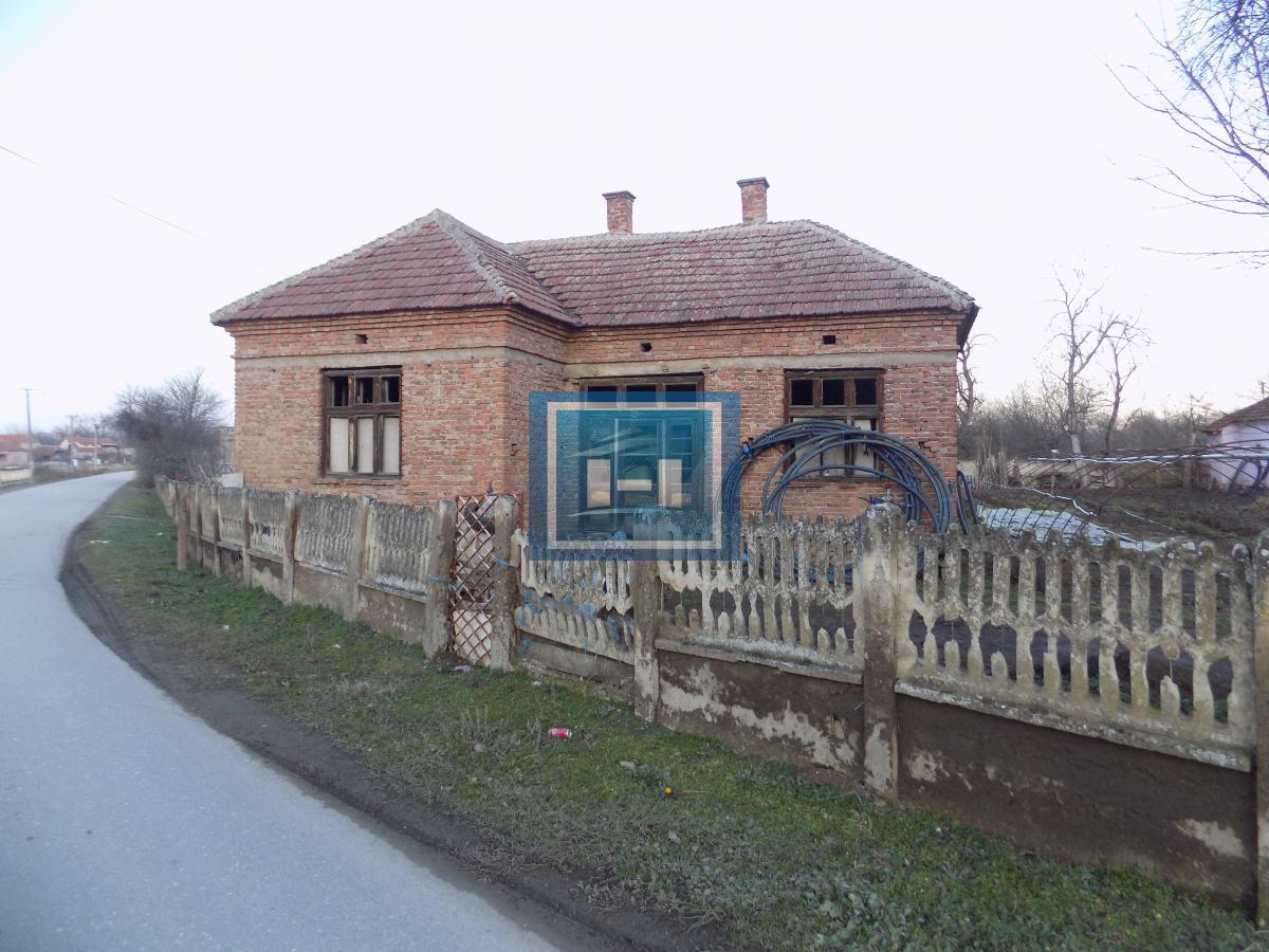 Stariji objekat u Donjem Katunu 1