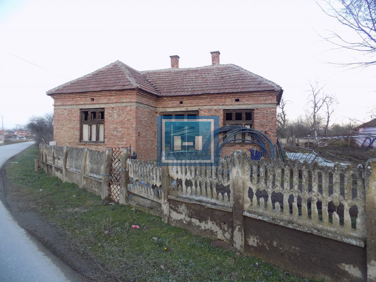 Stariji objekat u Donjem Katunu 2