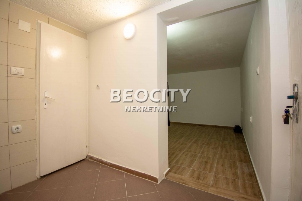 Dvosoban stan, 41 m2, Zemun polje, Tomice Popovića  DVE GARSONJERE ID: 115365 6