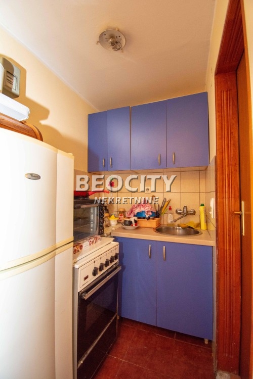 Dvosoban stan, 41 m2, Zemun polje, Tomice Popovića  DVE GARSONJERE ID: 115365 12