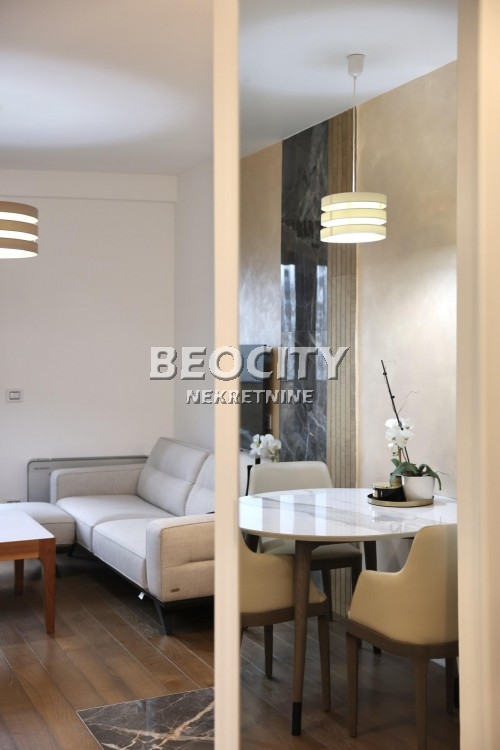 Dvosoban stan, 43 m2, Južni bulevar ID: 92634 1