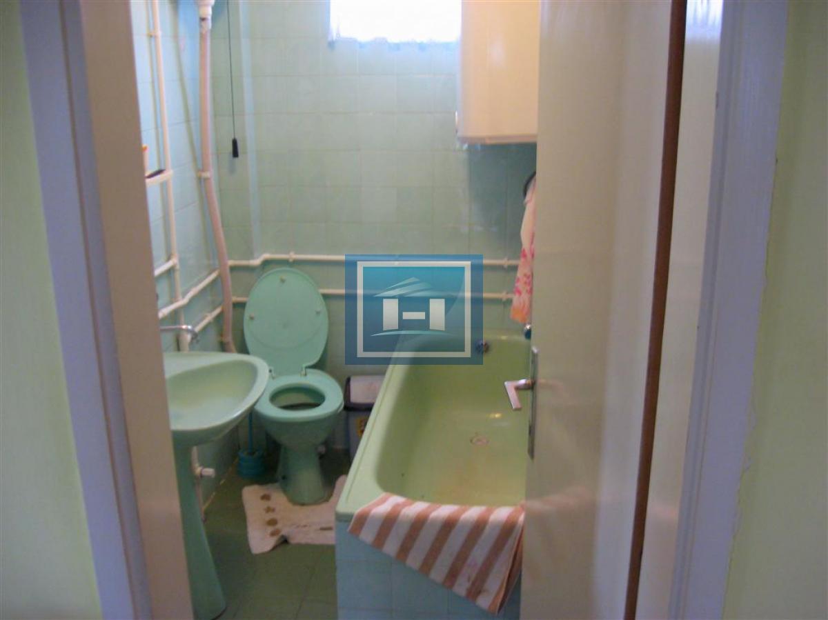 Prodaje se porodična kuća u Vrnjačkoj Banji kod Akva parka 11