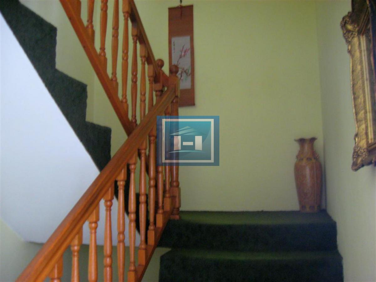 Prodaje se porodična kuća u Vrnjačkoj Banji kod Akva parka 12