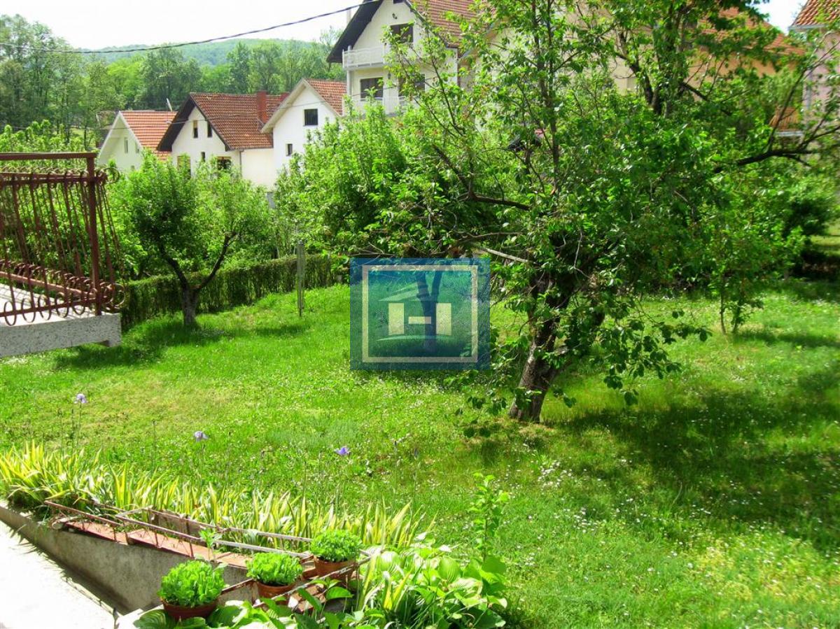 Prodaje se porodična kuća u Vrnjačkoj Banji kod Akva parka 3